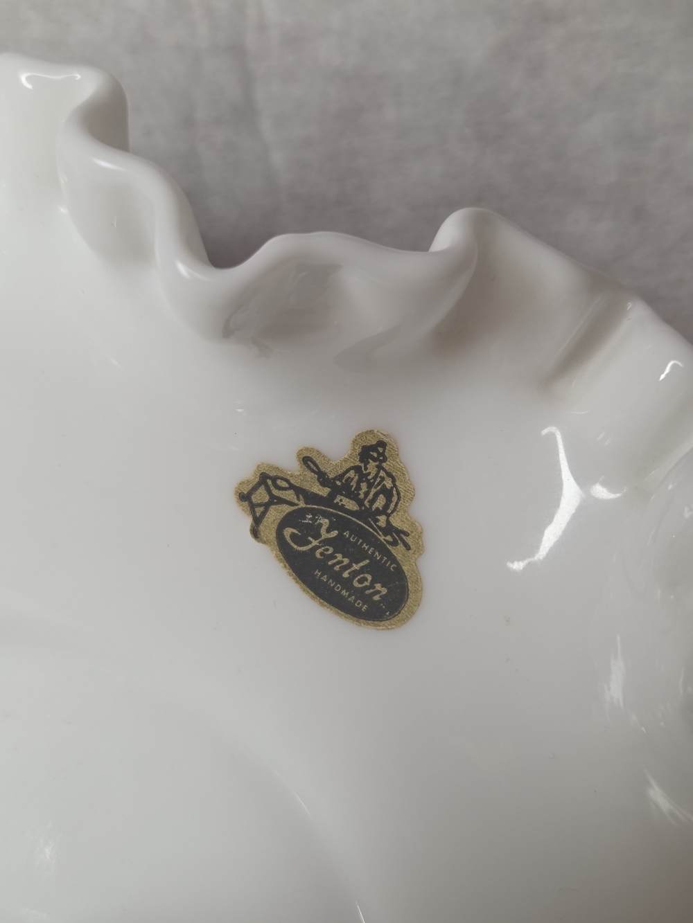 Fenton White Ruffled Ceramic Single-Tier Handle Server - Picture 3 of 7